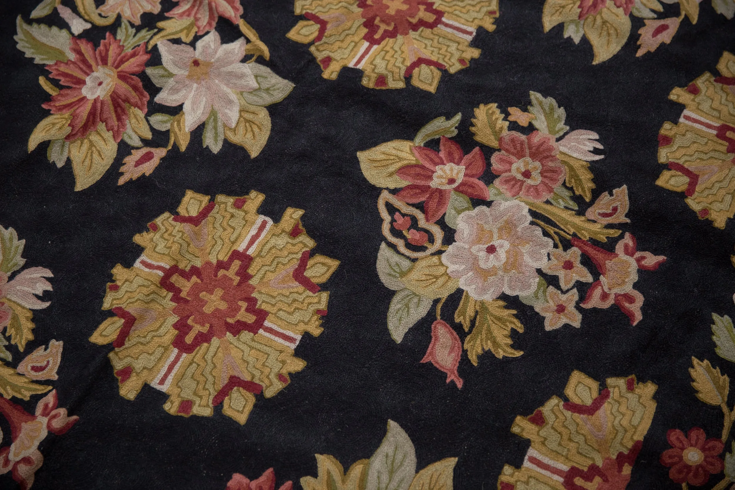 10x14 Vintage Chainstitch Carpet