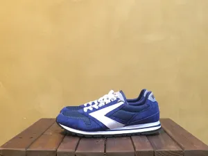 110178 1D 409 Brooks Chariot Navy Blue/White
