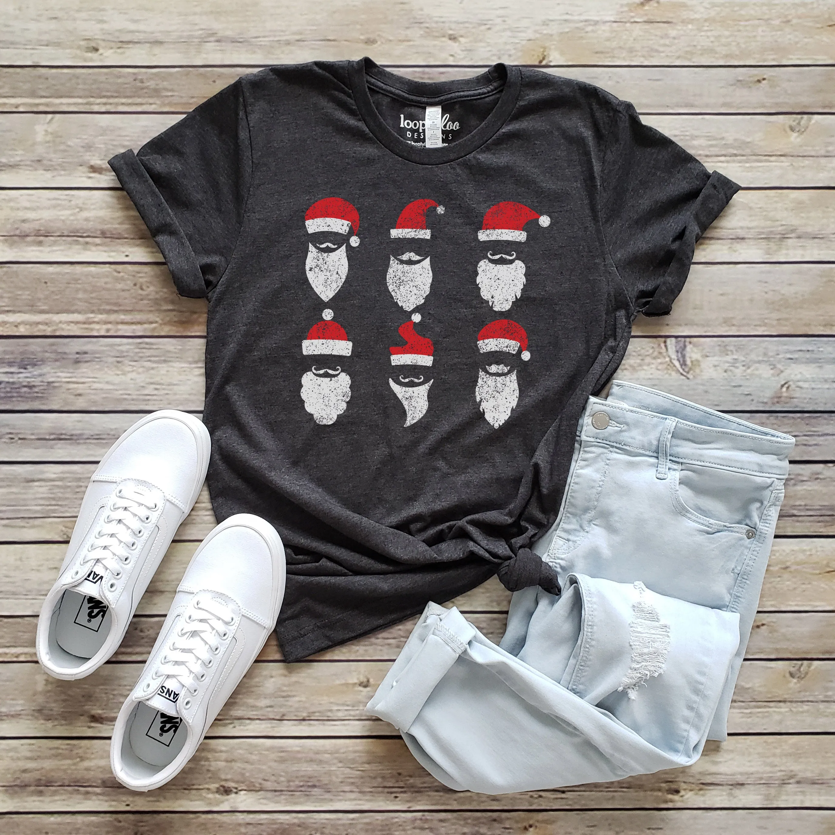 6 SANTAS TEE
