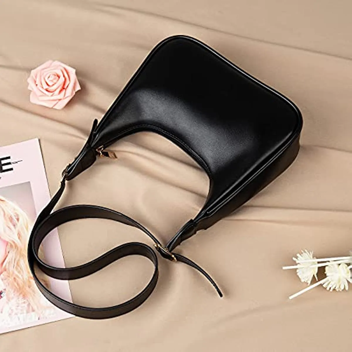 Barabum Retro Classic Half Round Messenger bag Shoulder bag, Zipper Open And Close, Suitable for Women
