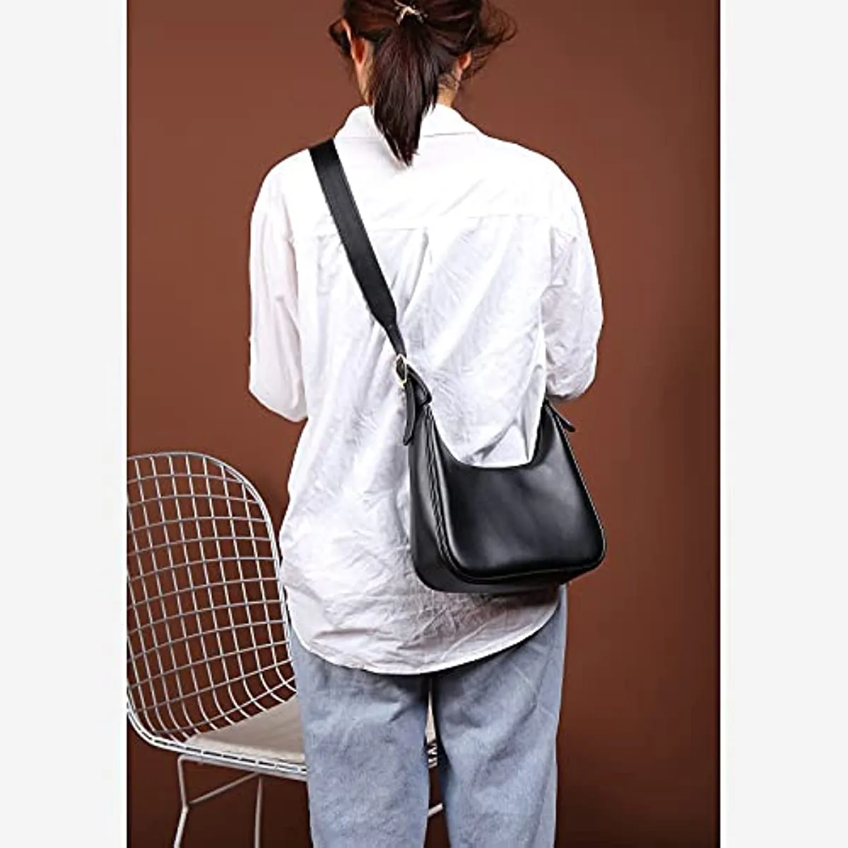 Barabum Retro Classic Half Round Messenger bag Shoulder bag, Zipper Open And Close, Suitable for Women