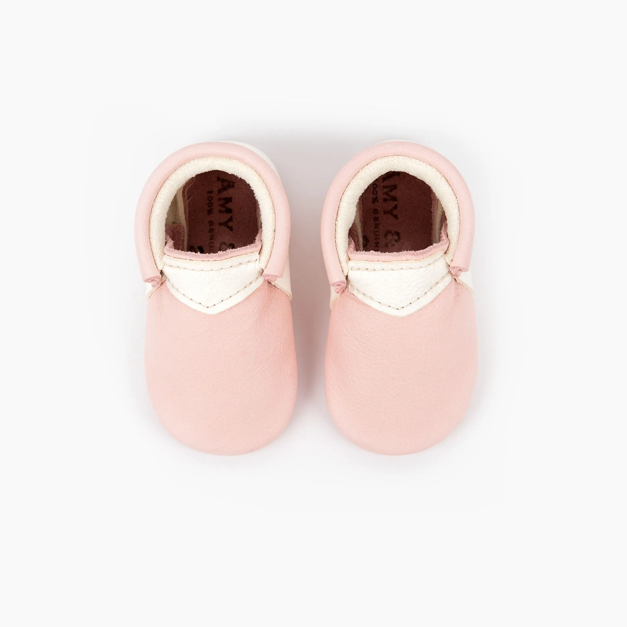 BLUSH/WHITE URBAN MOCCASINS