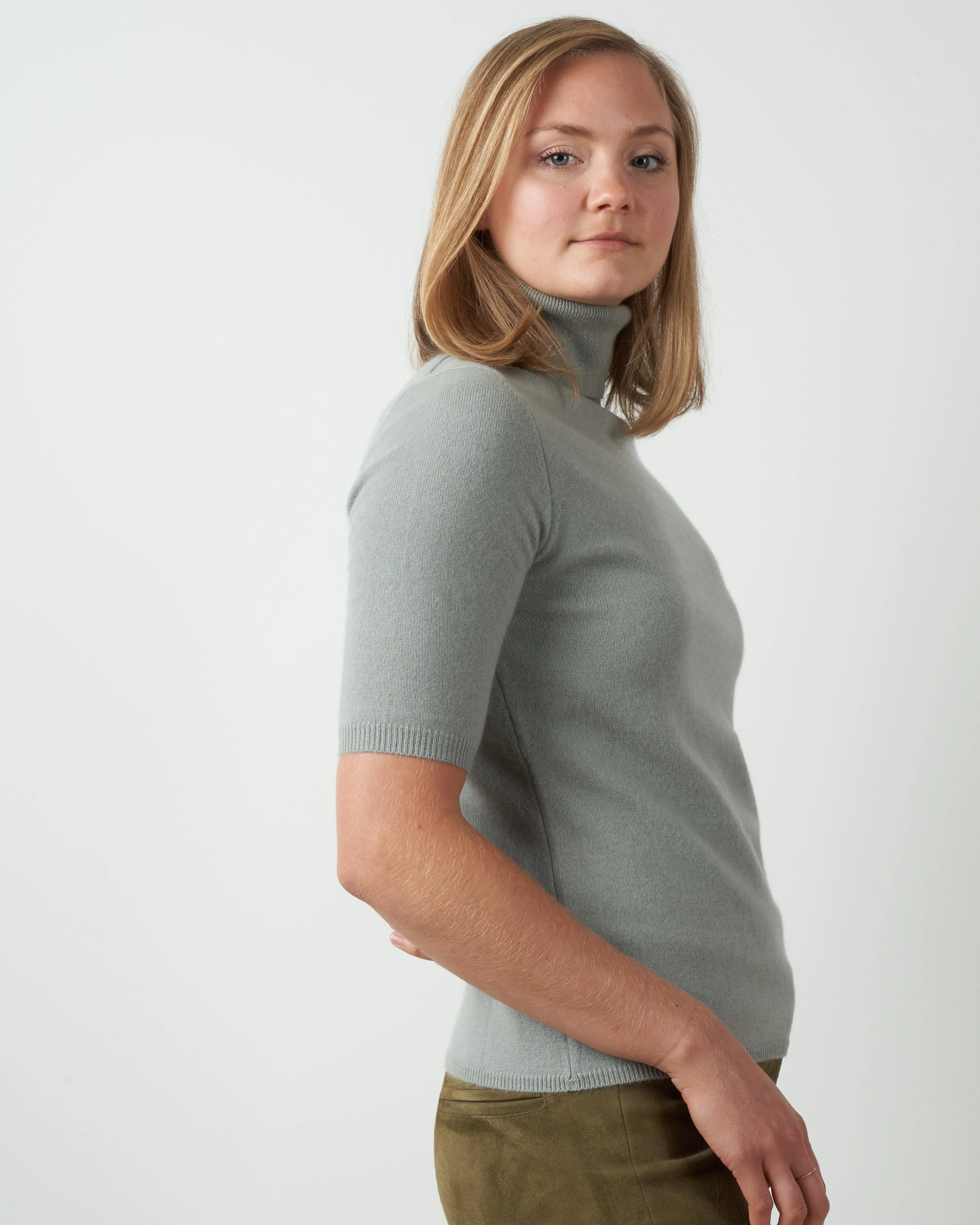 cashmere elbow sleeve turtle - platino green