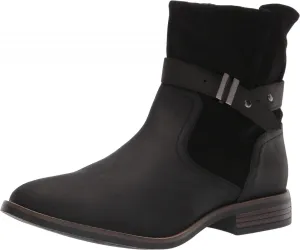Clarks Women's Camzin Strap Fashion Boot 26162115 Black 7.5M