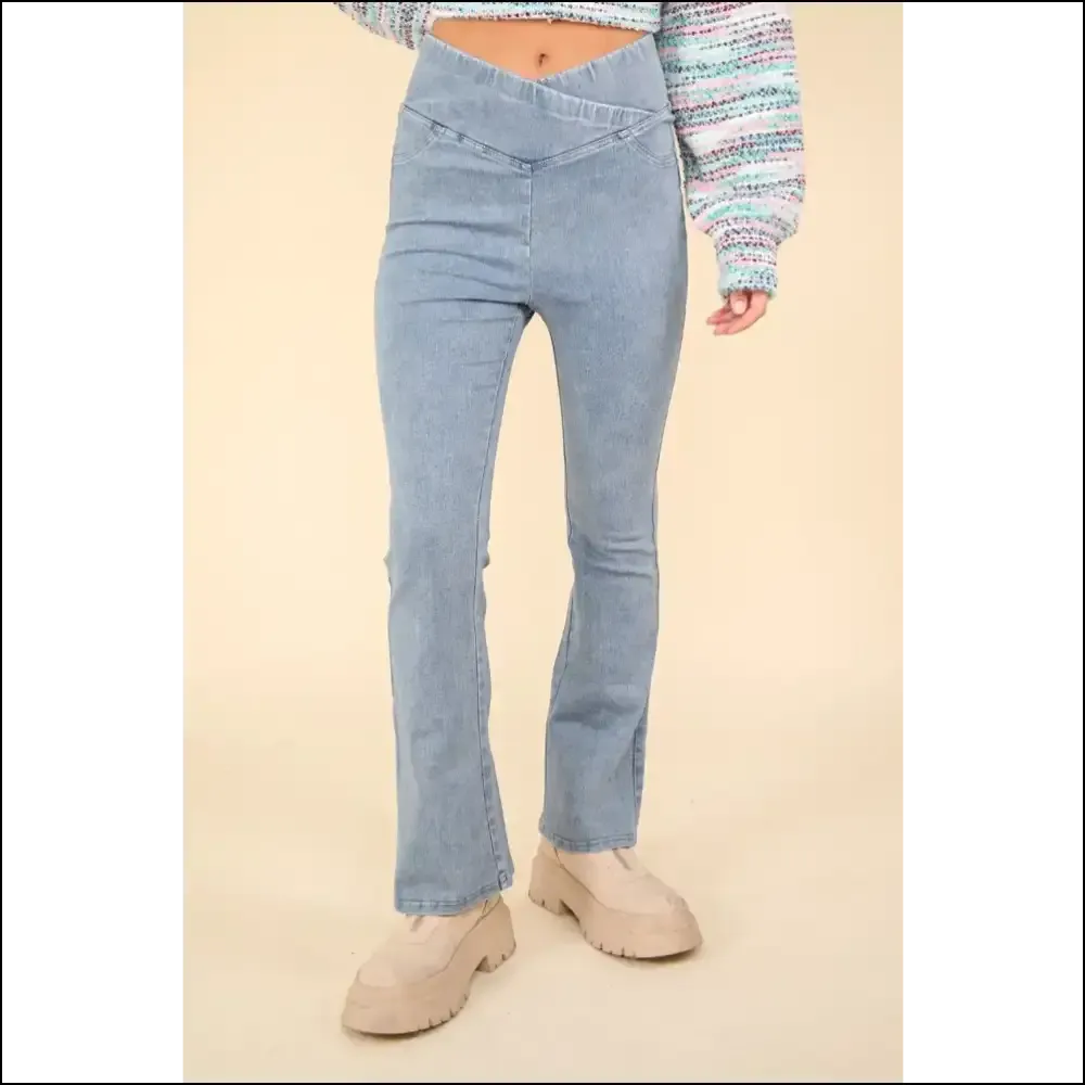 Denim Stretchy Dream: Wear them or Risk Eternal Fashion Regret 😜👖