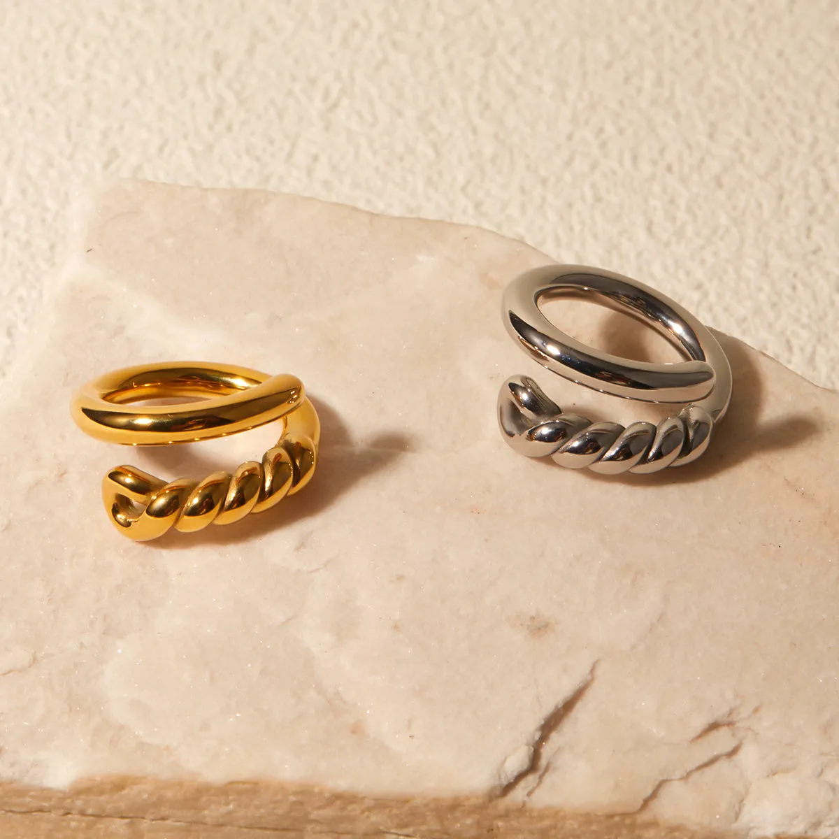 Eternal Knot Bypass Ring