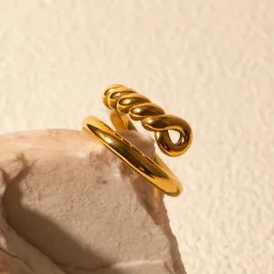Eternal Knot Bypass Ring