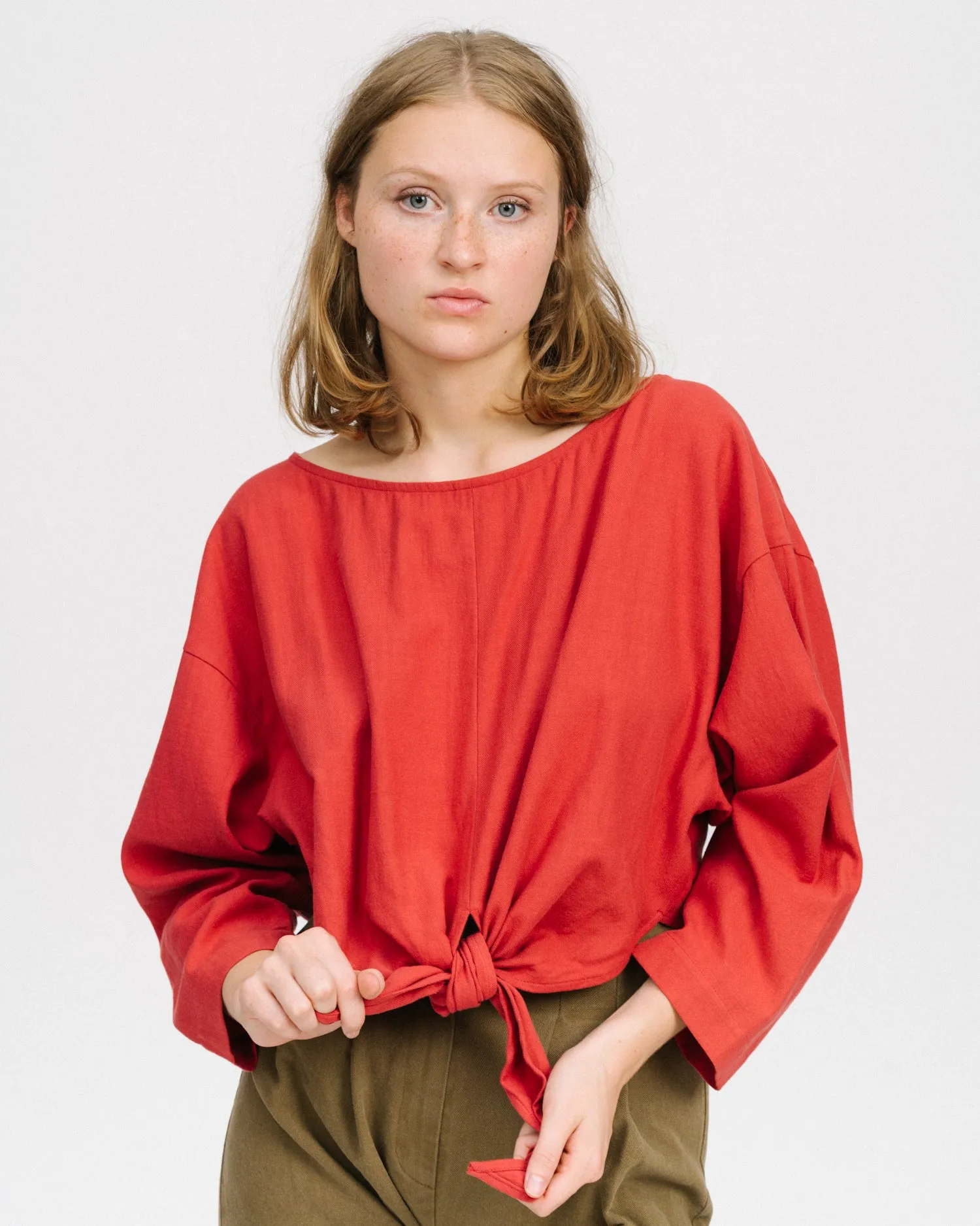 Gina shirt in cherry