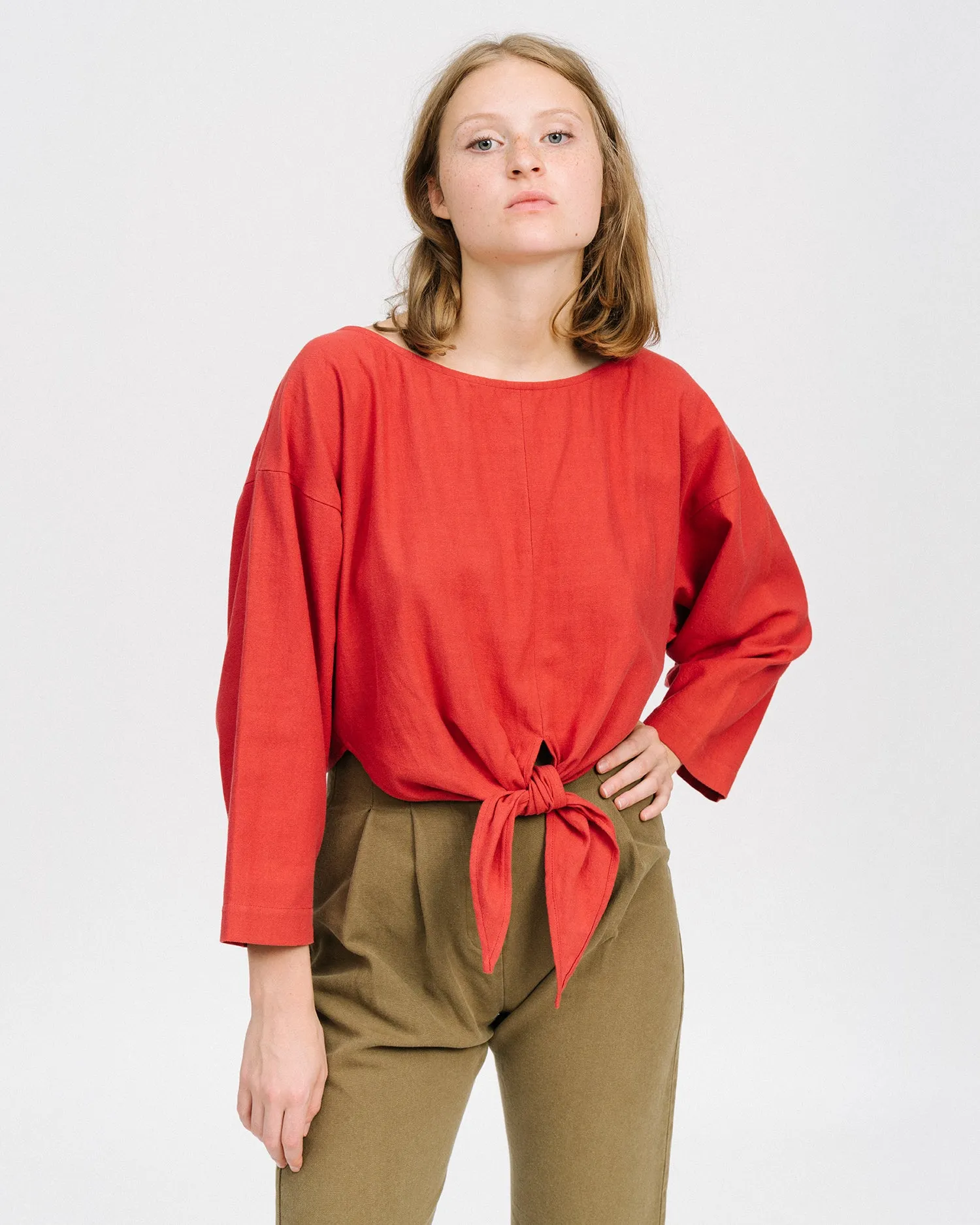 Gina shirt in cherry