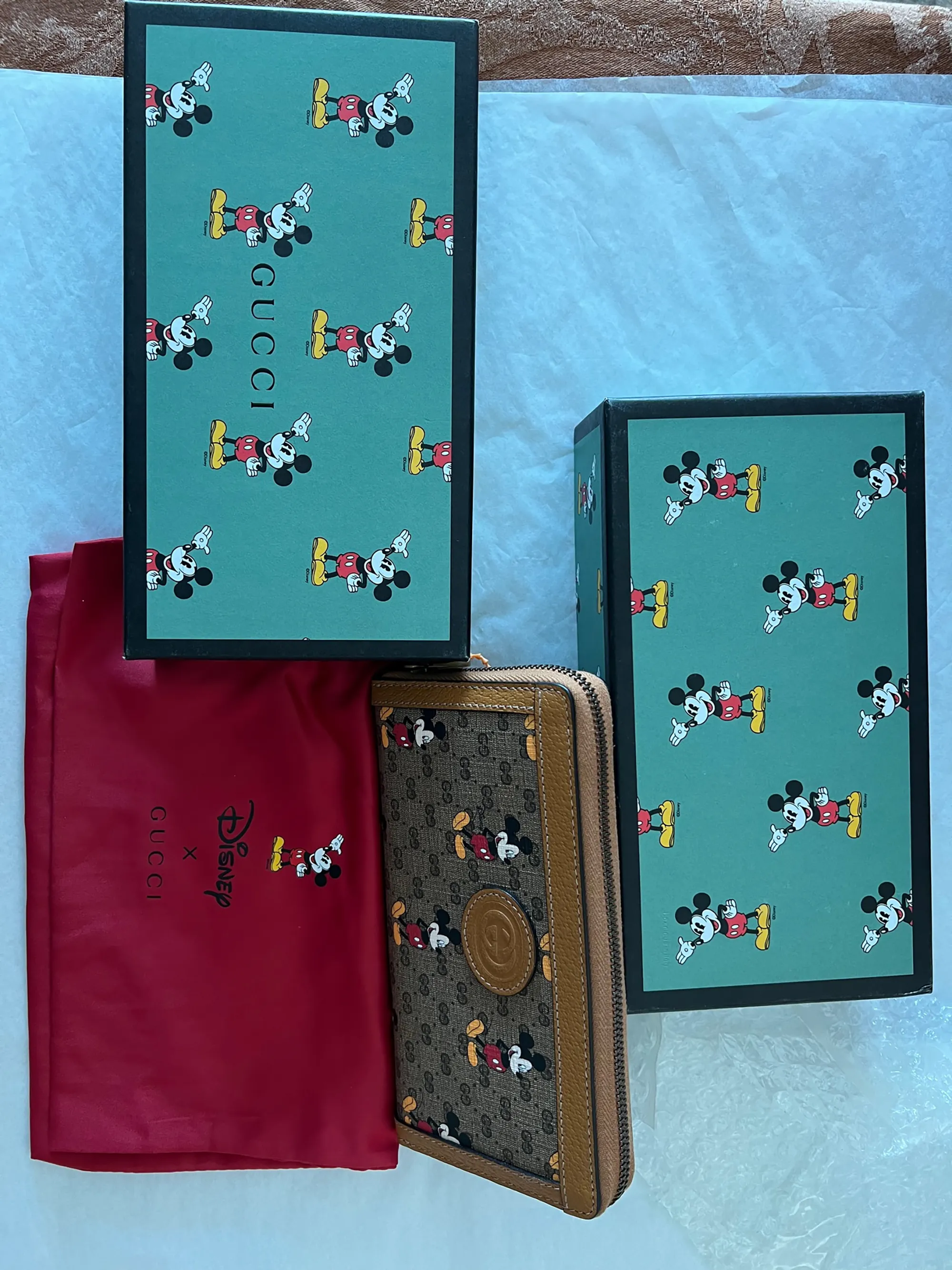 Gucci GG Disney X Mickey Mouse Zip Around Tan Gold Brown Purse Wallet Italy NEW