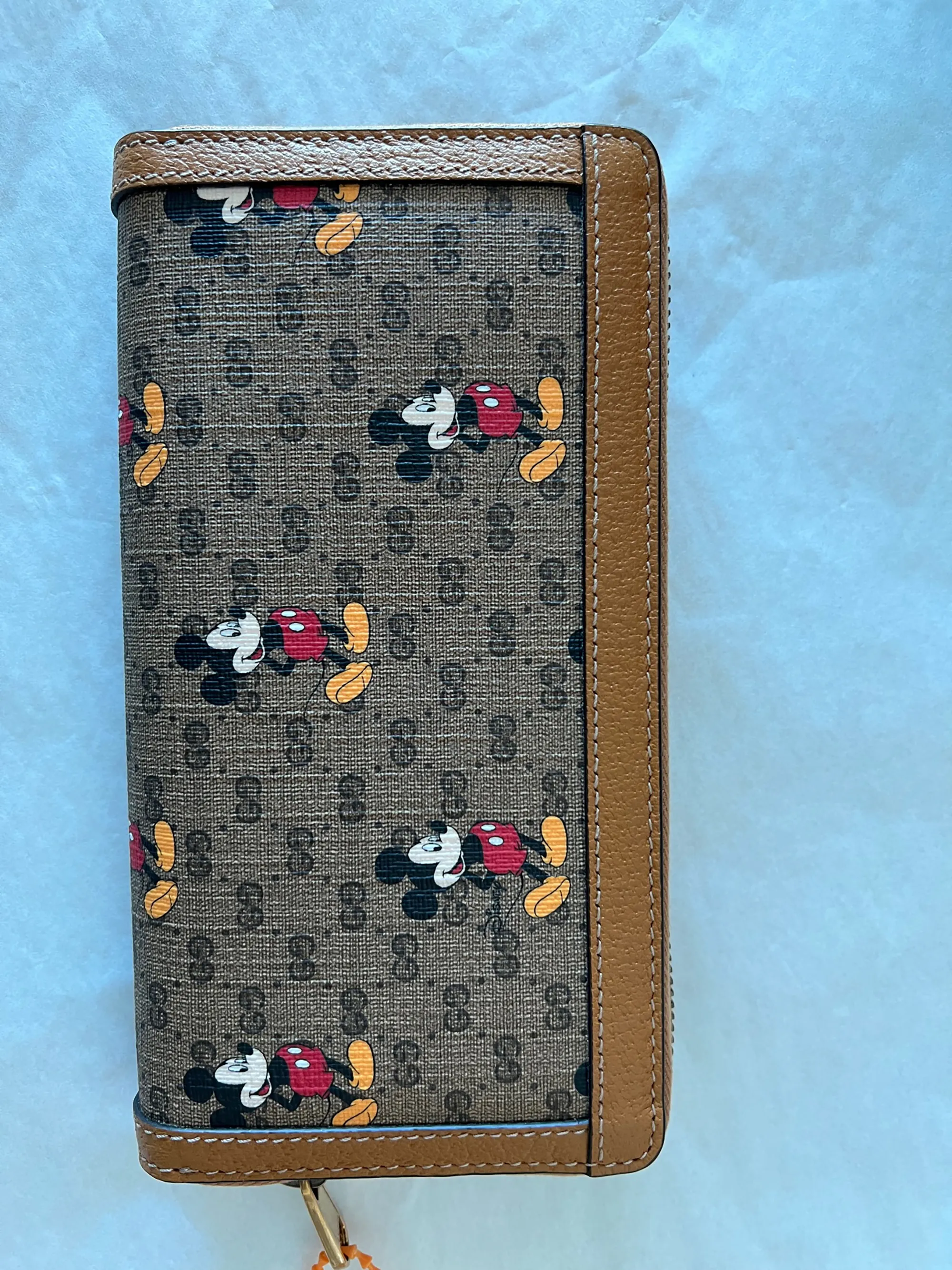 Gucci GG Disney X Mickey Mouse Zip Around Tan Gold Brown Purse Wallet Italy NEW