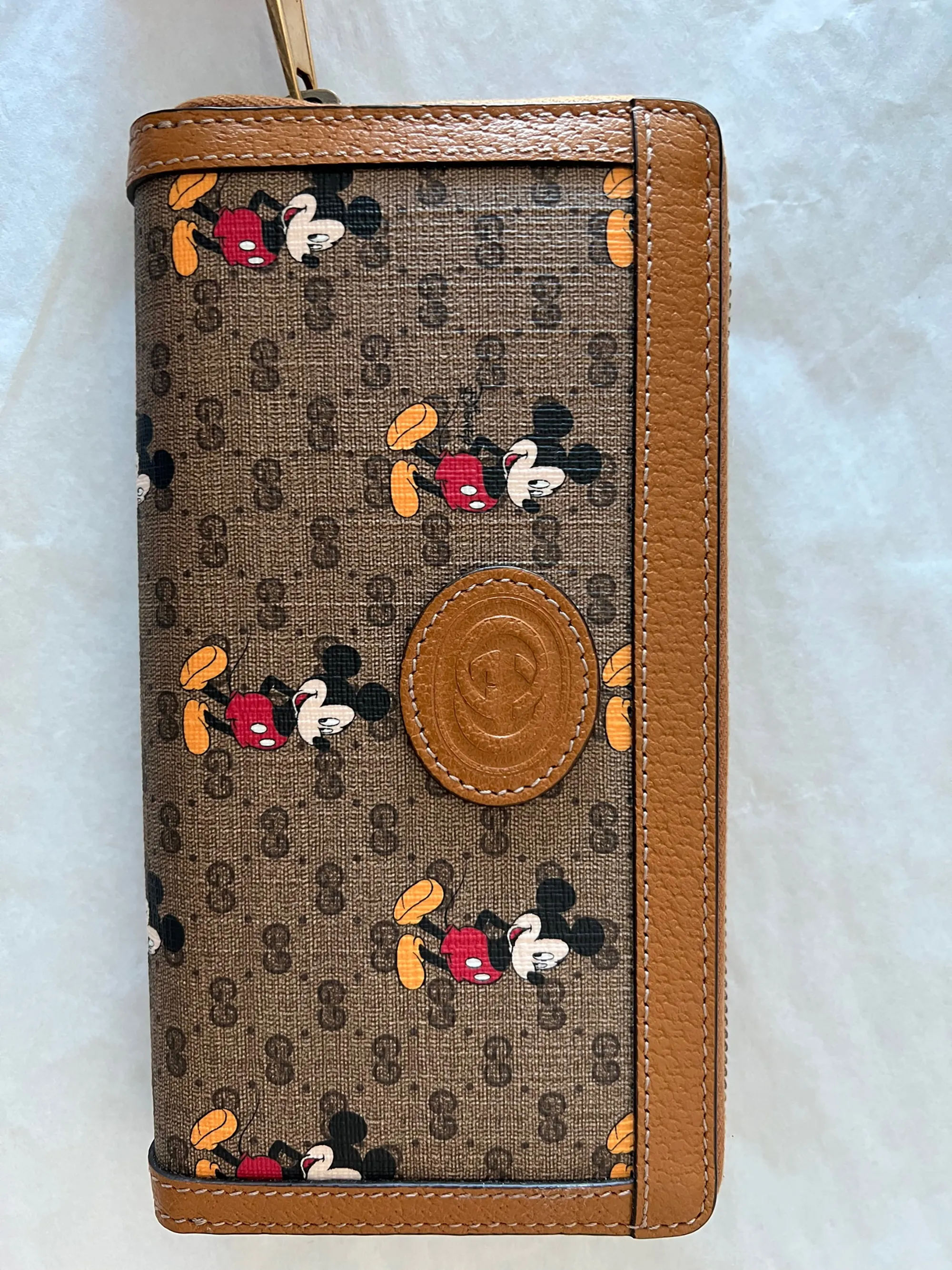 Gucci GG Disney X Mickey Mouse Zip Around Tan Gold Brown Purse Wallet Italy NEW