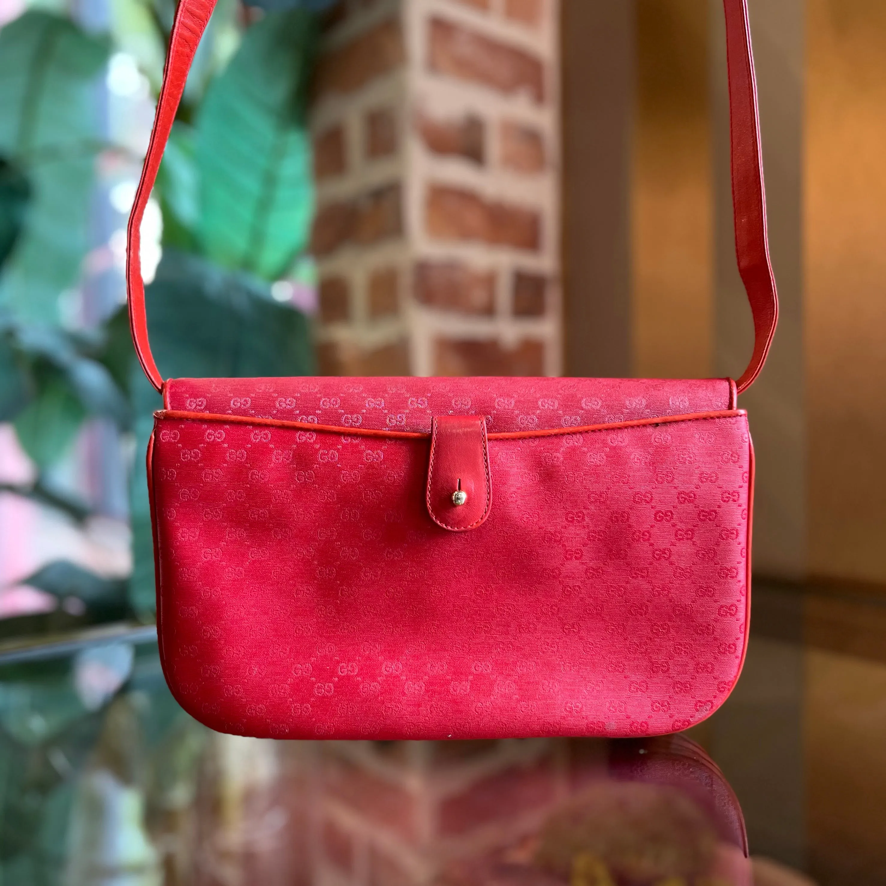 GUCCI Red Micro GG Canvas Vintage Crossbody Bag