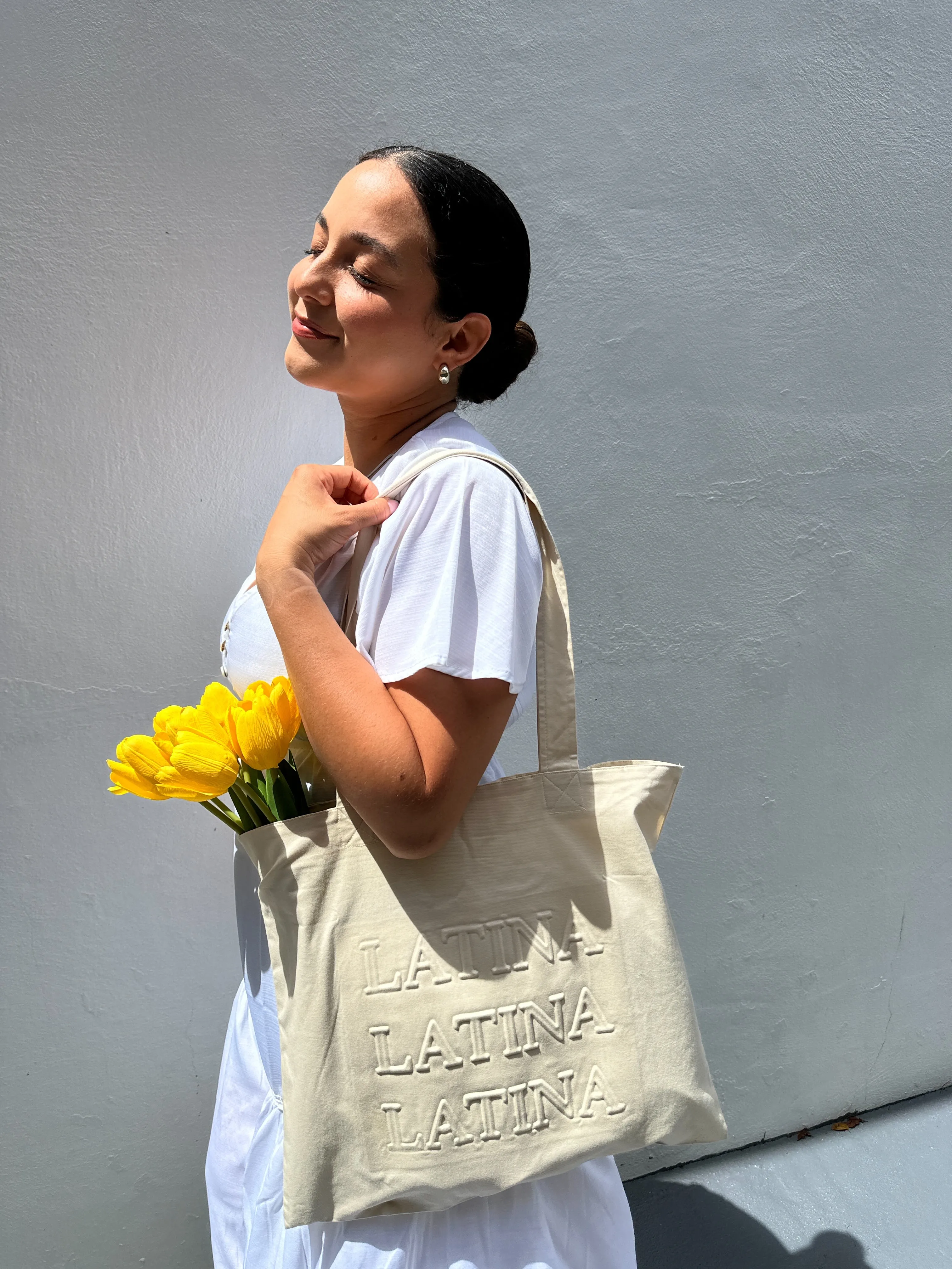 LATINA Canvas Tote