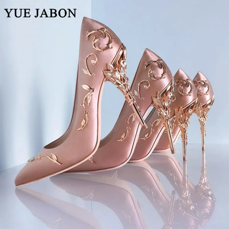 Leaves Heel Design Pointe Shoes