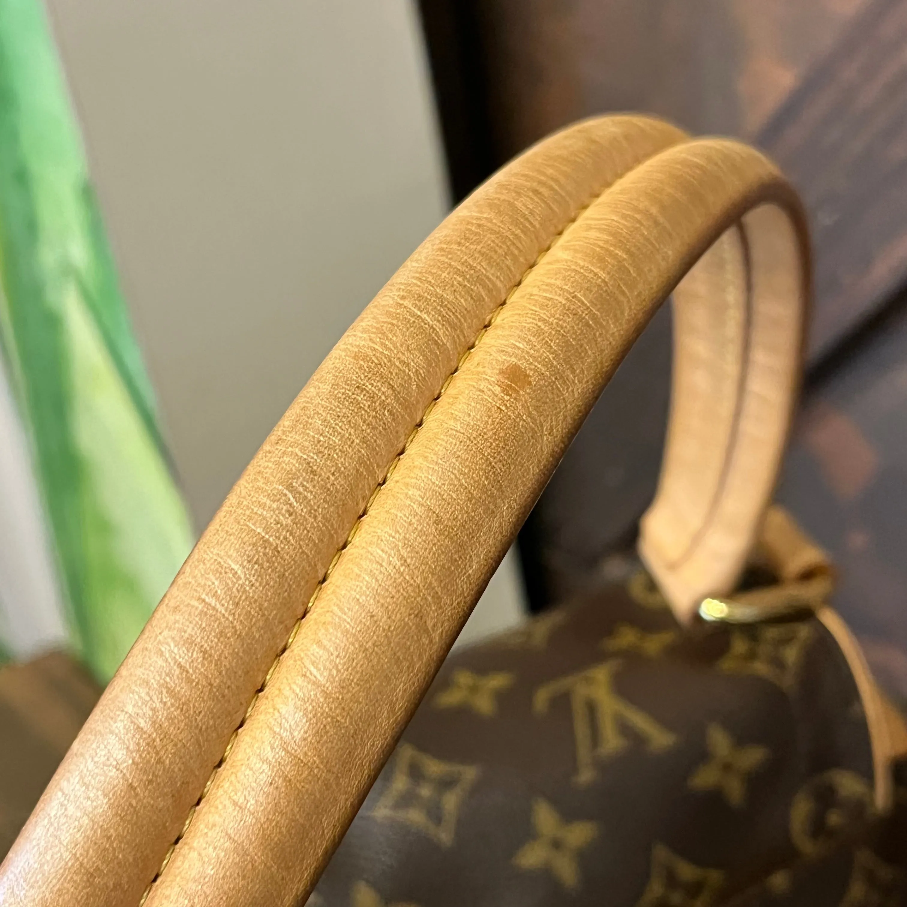 LOUIS VUITTON Beverly MM Monogram Canvas Shoulder Bag