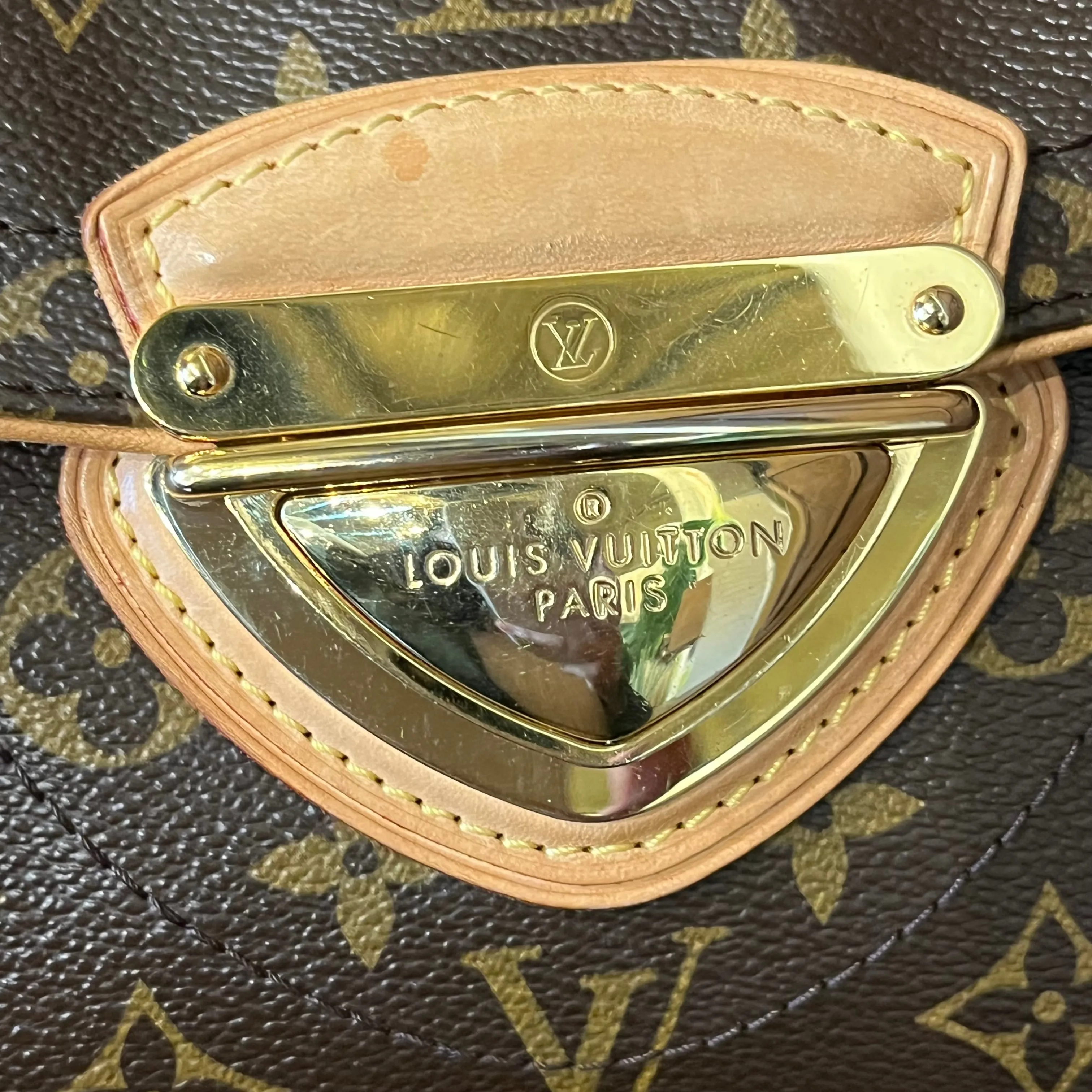 LOUIS VUITTON Beverly MM Monogram Canvas Shoulder Bag