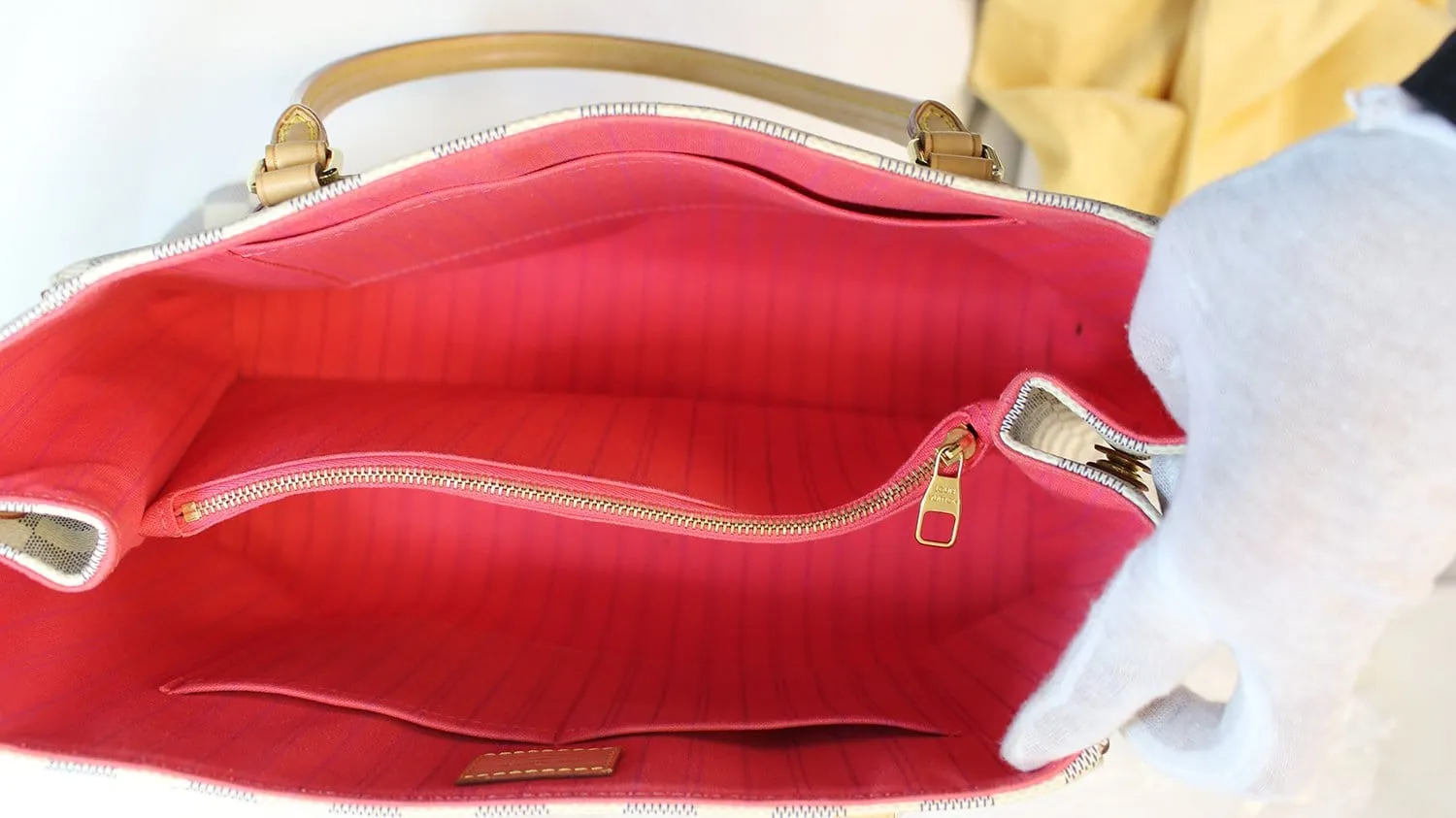 LOUIS VUITTON Calvi Damier Azur Shoulder Bag