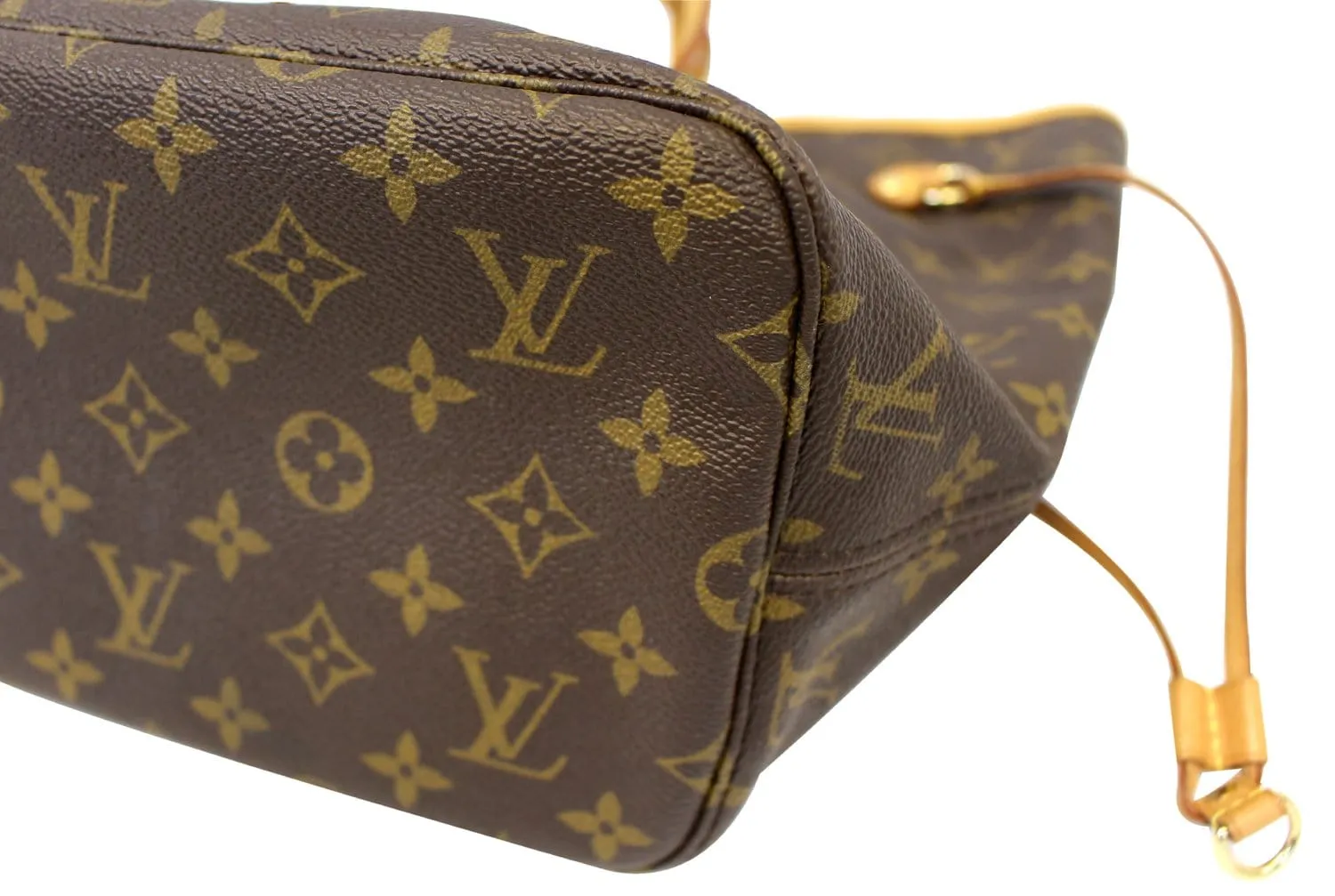 LOUIS VUITTON Monogram Neverfull MM Shoulder Bag
