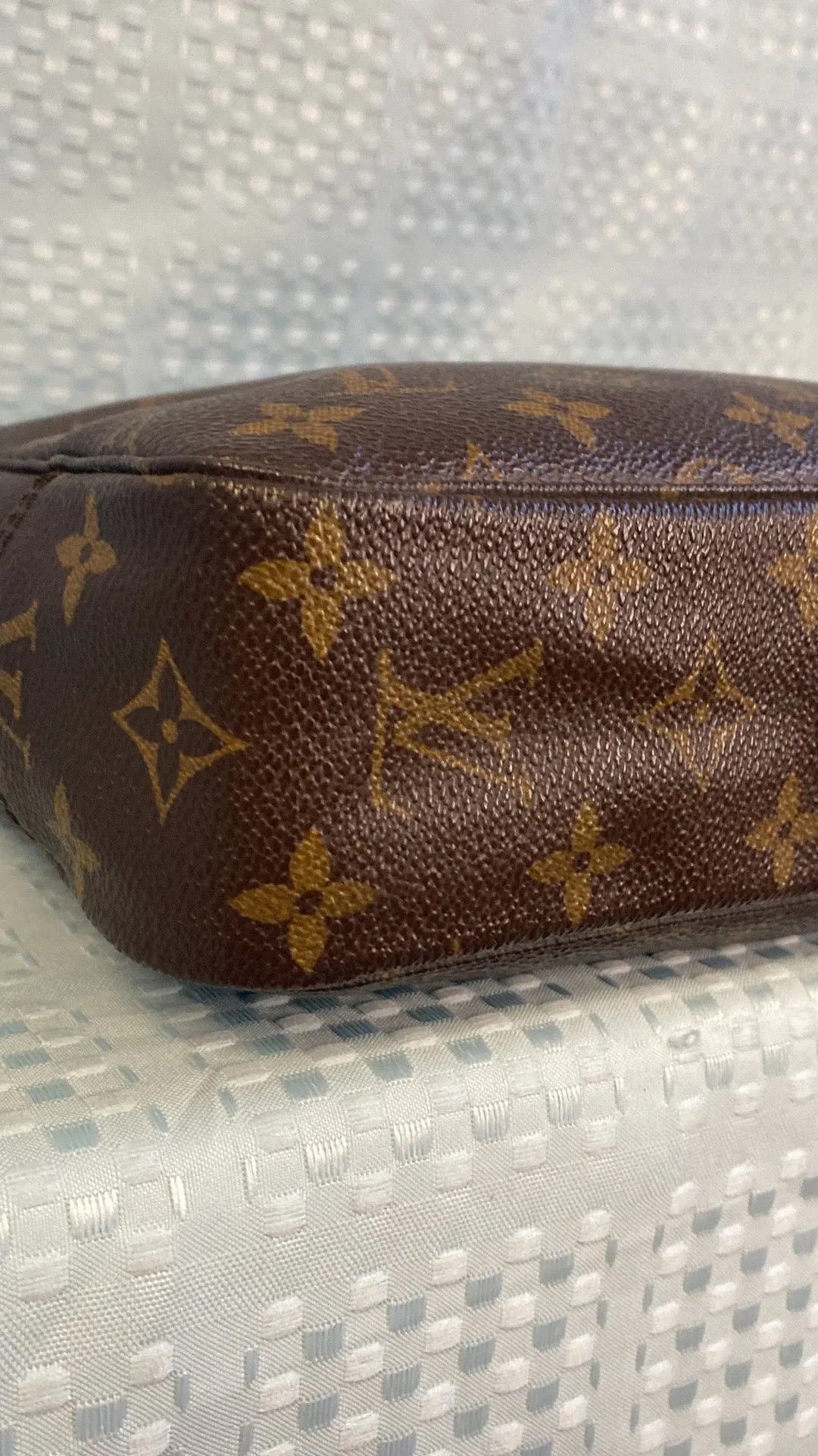 Louis Vuitton Trousse Toilette 23 Pouch
