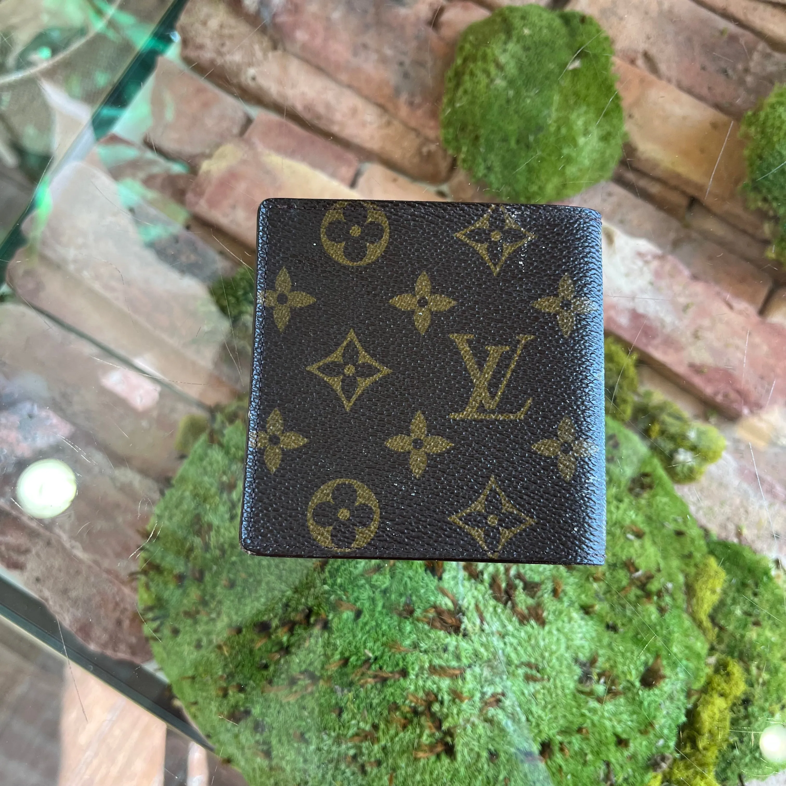 LOUIS VUITTON Vintage Monogram Bifold Wallet