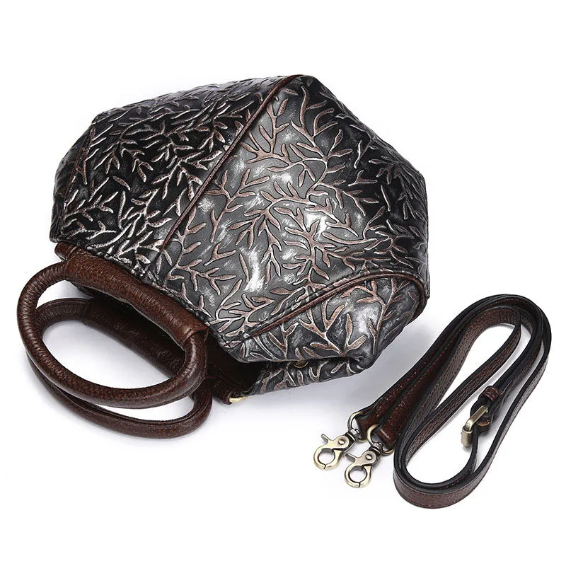 <bold>Shell / Crossbody Bag <br>Genuine-Leather