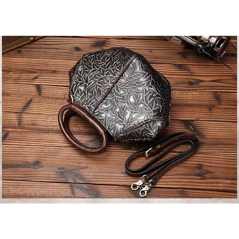 <bold>Shell / Crossbody Bag <br>Genuine-Leather