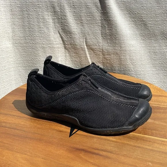 Merrell Women's Lorelei  Zip Sneaker Walking Shoe Black Mesh Minimalist Size 9