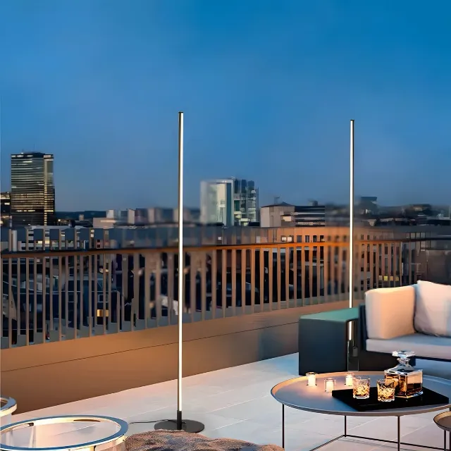 Modern Solar Outdoor Floor Lamp – Elegant Waterproof LED Lighting