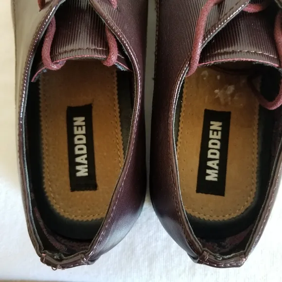 New Steve Madden Crakke Maroon Oxford Sz 11