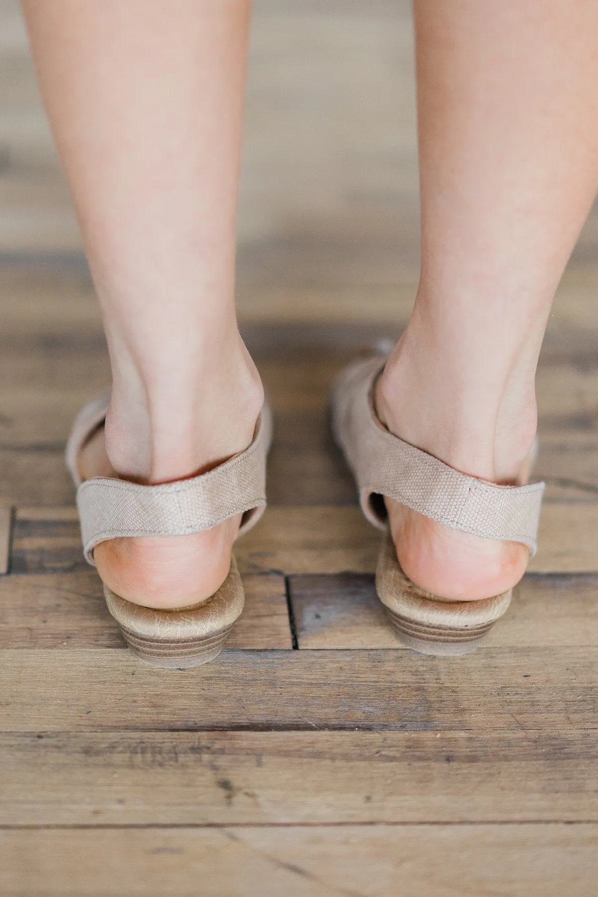 Not Rated Shantelle Sandals ~ Blush