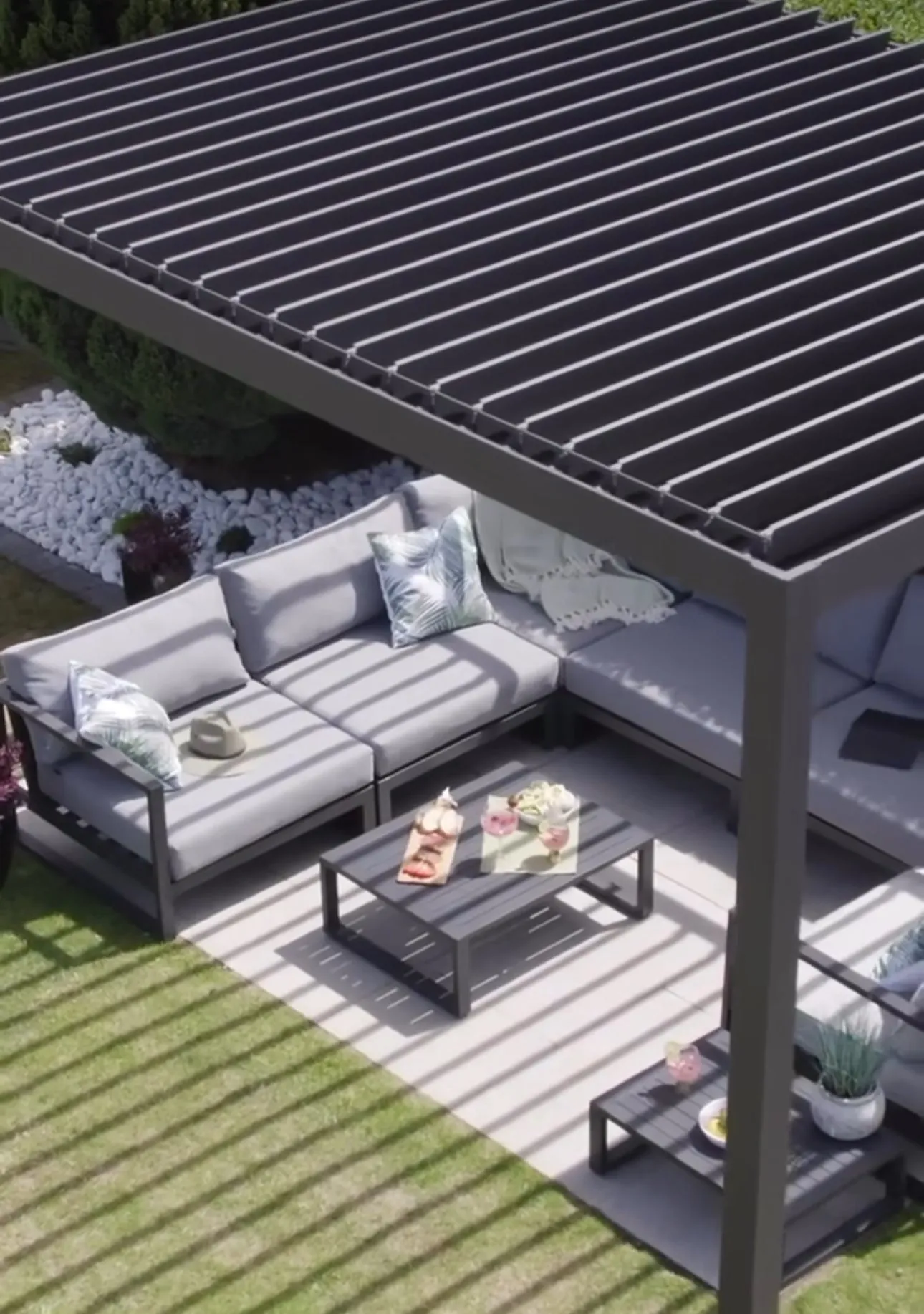 Nova Titan 8m x 3m Rectangular Aluminium Pergola New Model