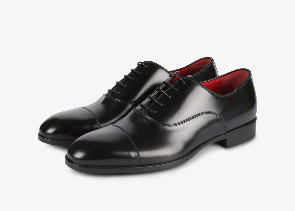 Oxford nera classica con puntale