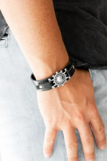 Paparazzi - Courageously Captain  -  Black  Urban Bracelet