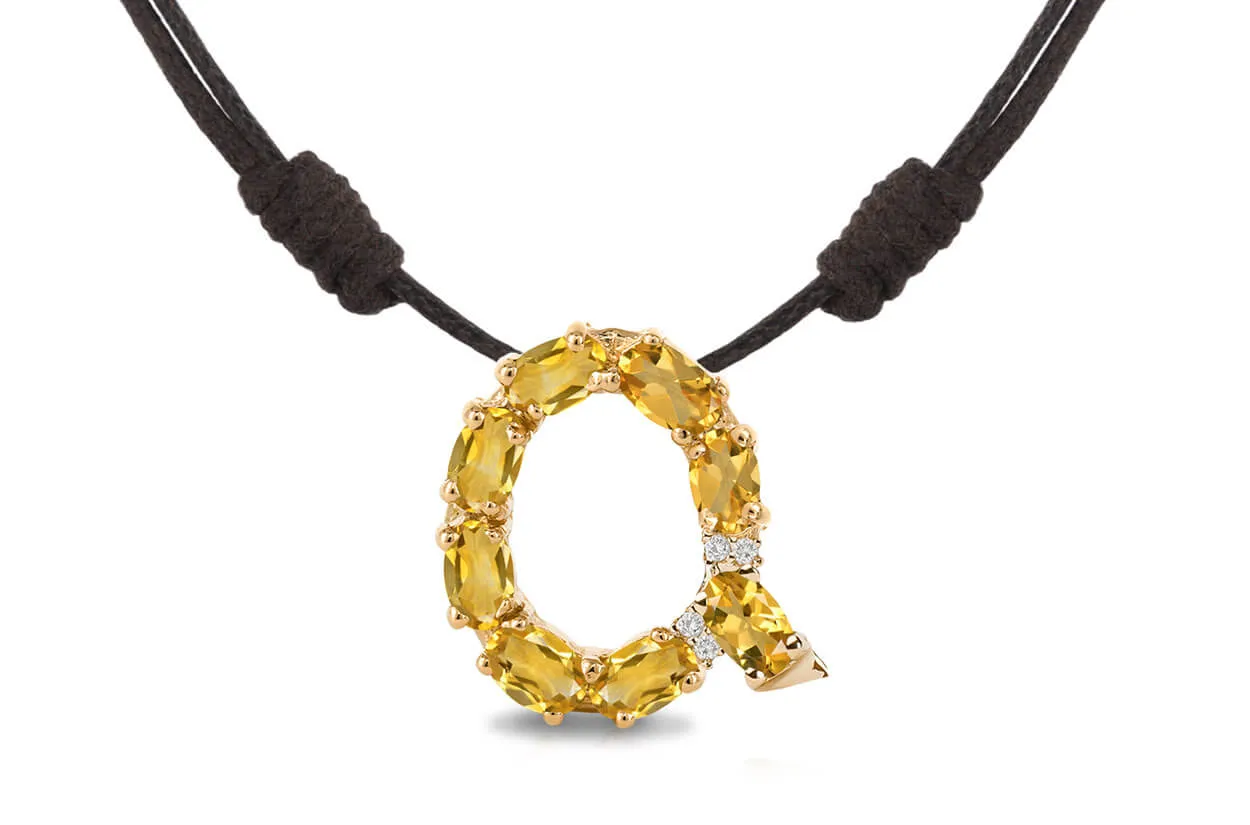 Pendant Letter Q Initial 18kt Gold