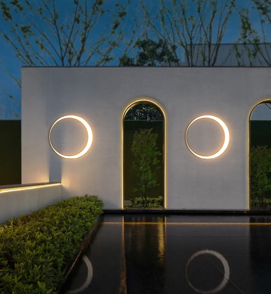 RadiantCircle - Stylish Waterproof Round LED Wall Lamp