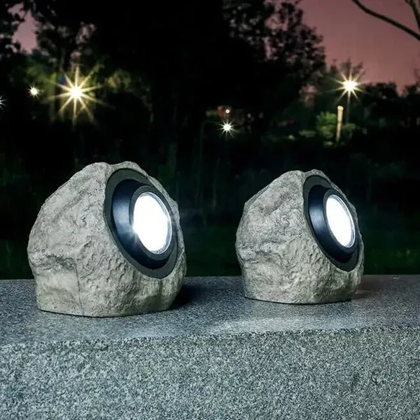Rocky Light – Solar-Powered LED Rock Lamp for Natural Outdoor Ambiance