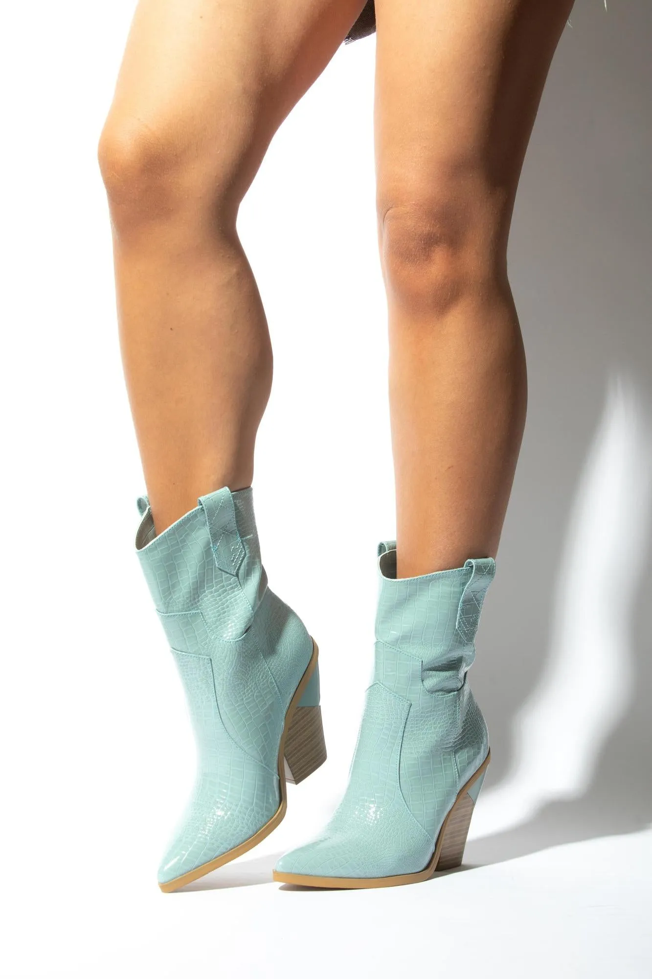 STAGE MATA SHOES