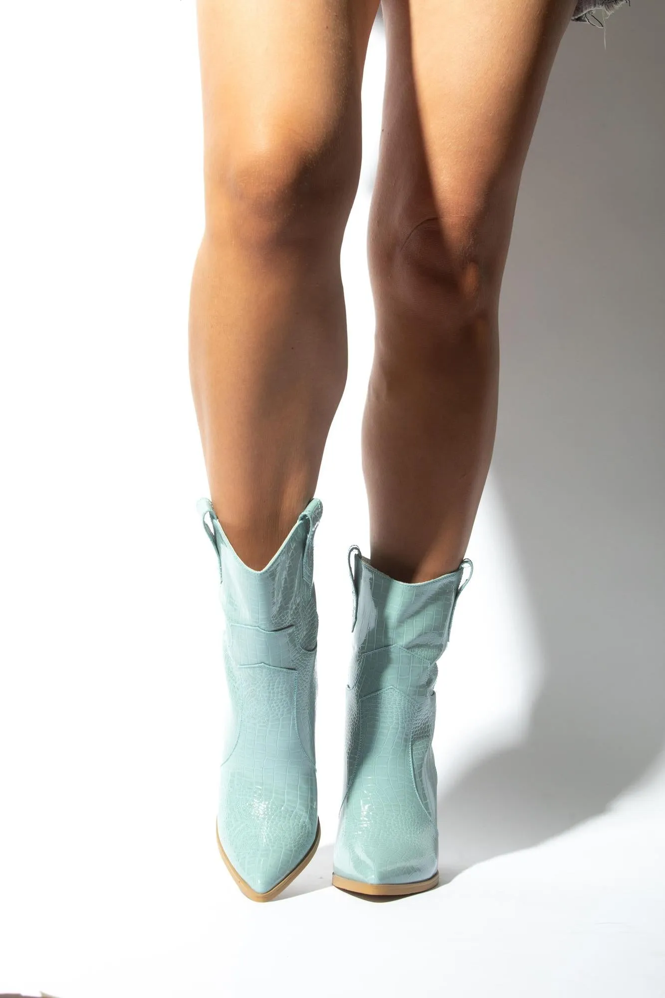 STAGE MATA SHOES