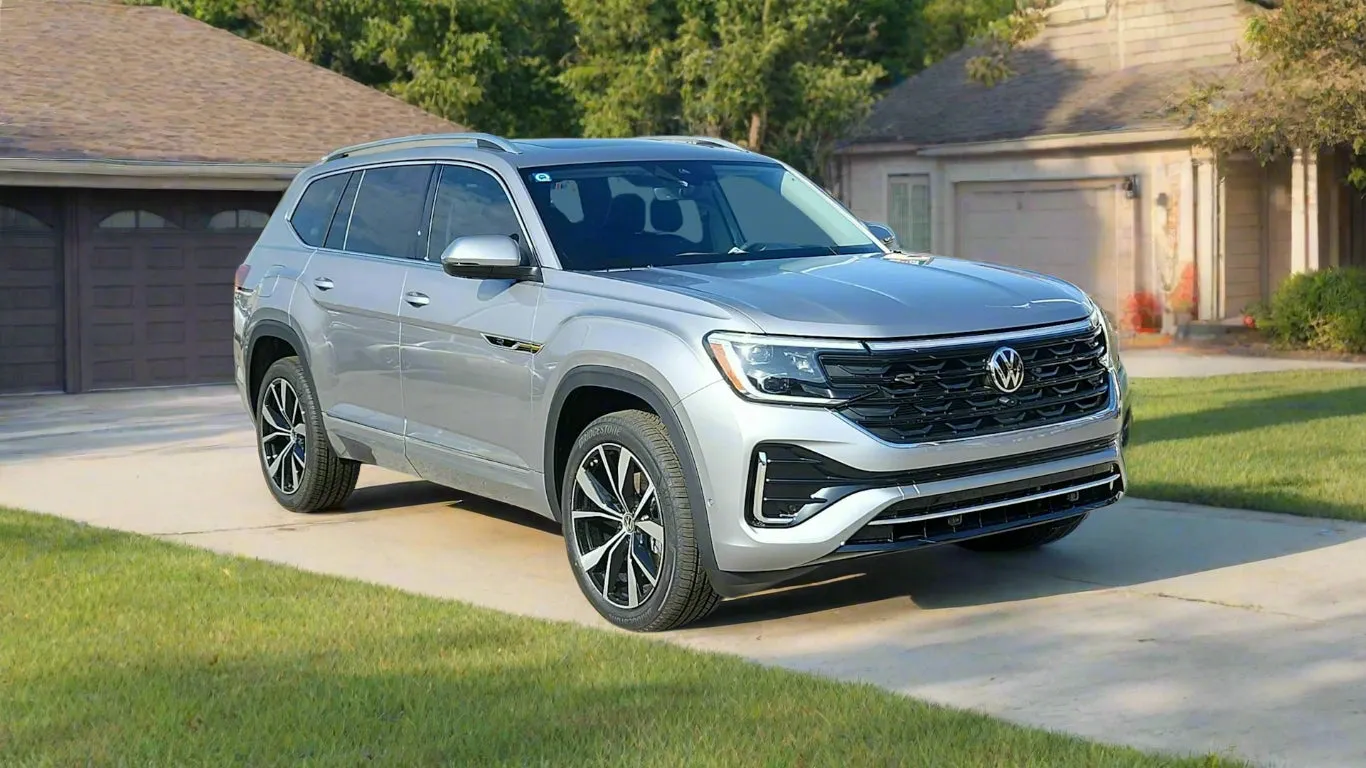 Volkswagen Atlas 2018 - 2025 Outdoor Indoor Select-Fit Car Cover